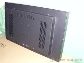 32寸液晶监视器 金属外壳、工业级屏幕与智能温控的创新融合